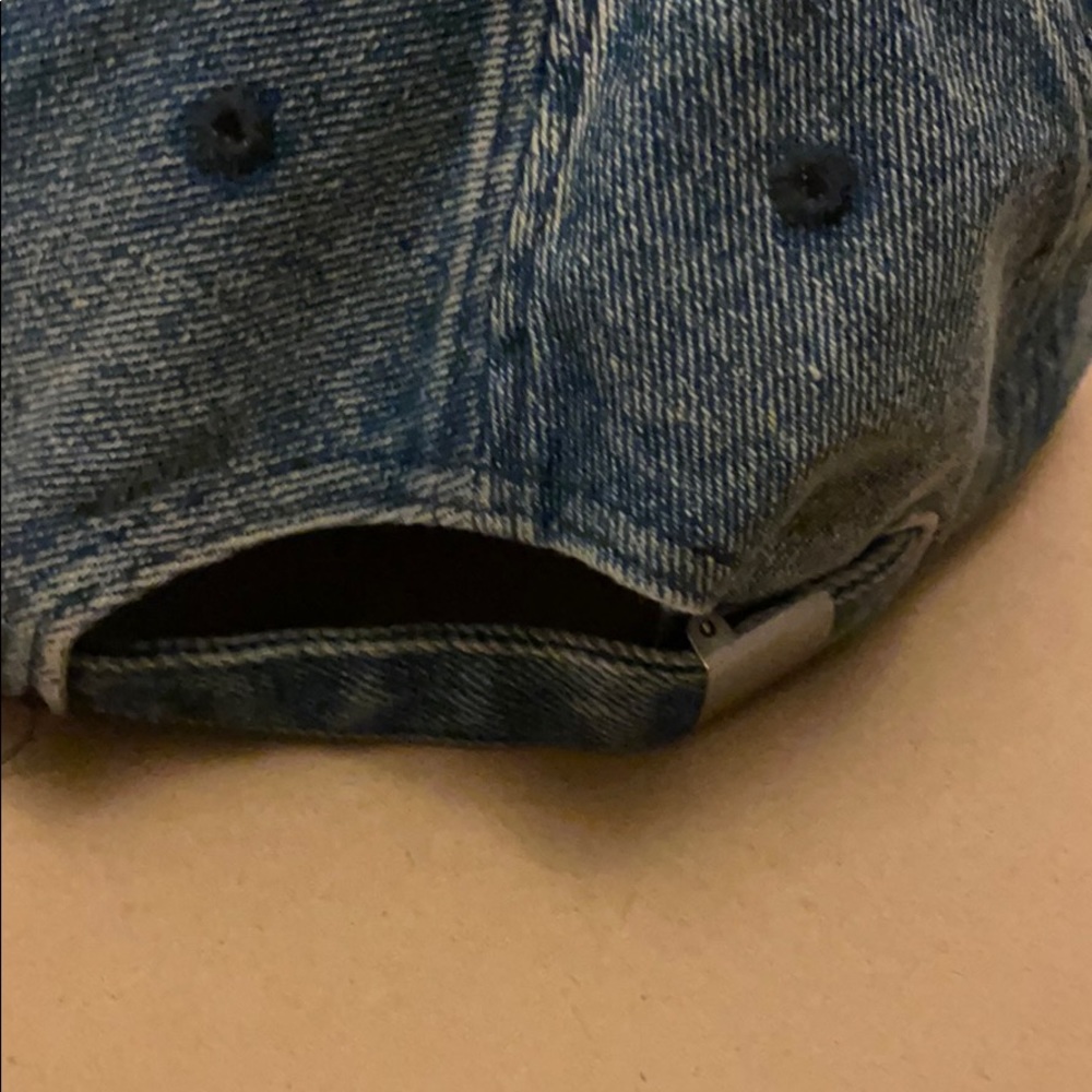 ✨2/$12✨Denim Baseball Cap - Picture 2 of 5